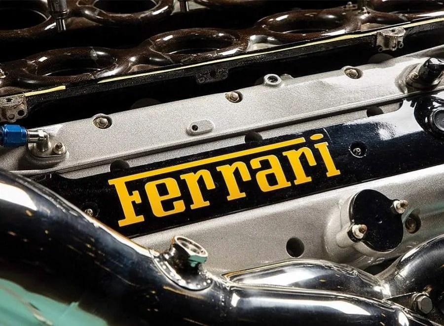 Il leggendario motore V10 Ferrari che ha spinto Michael Schumacher alla sua striscia di cinque titoli in rosso