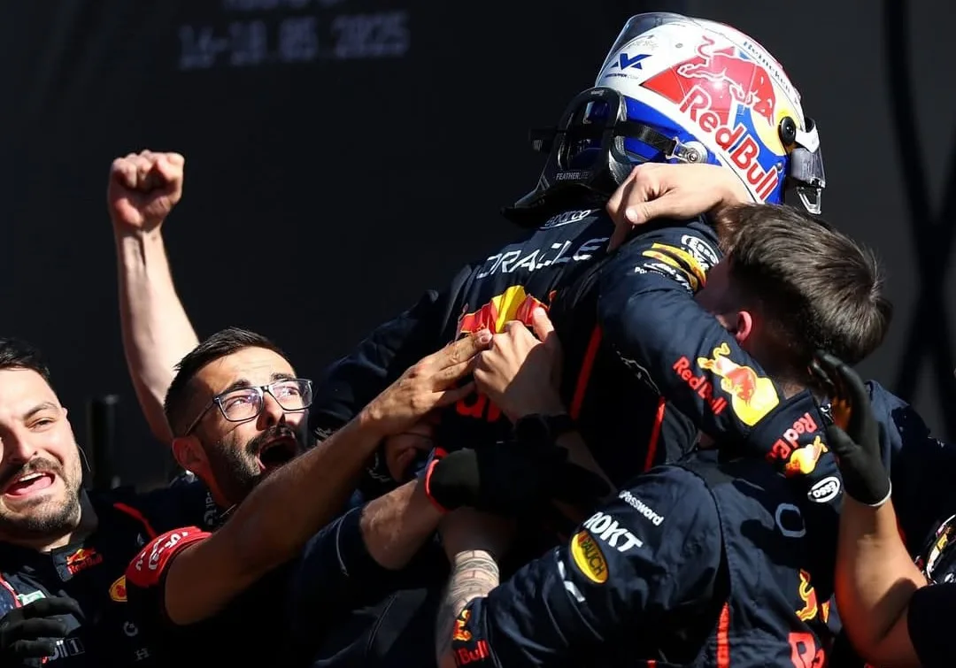Gp Imola: Verstappen batte anche Vettel