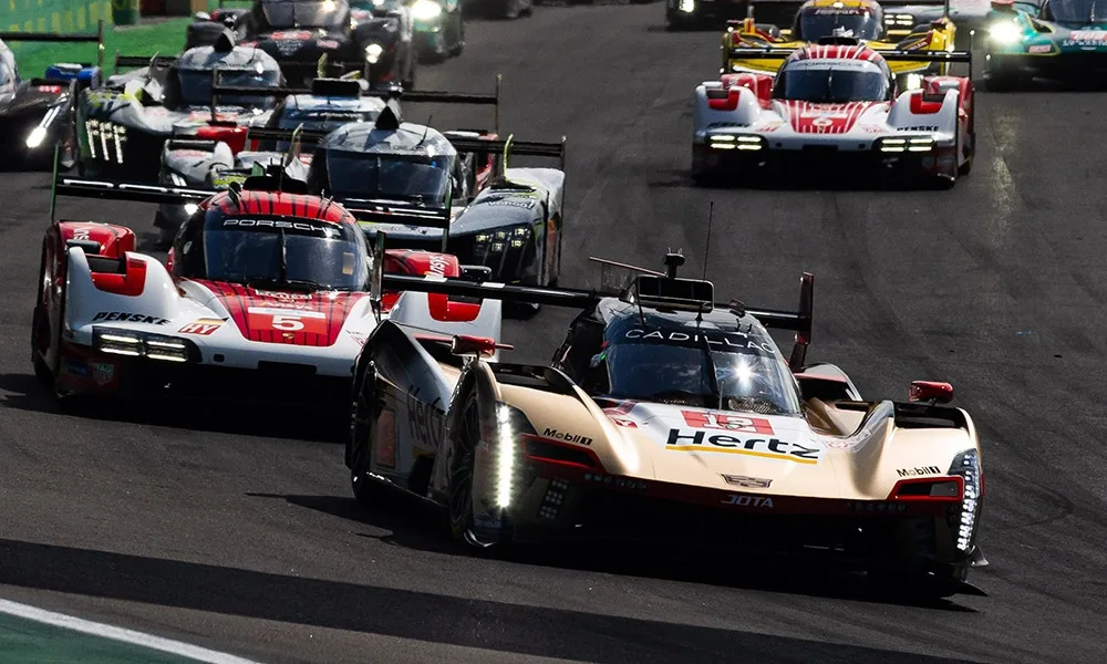 Cadillac V-Series.R - Crediti Sportcar365