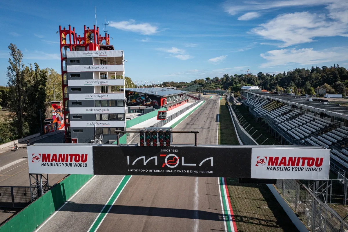 Rettilineo di partenza dell'autodromo di Imola