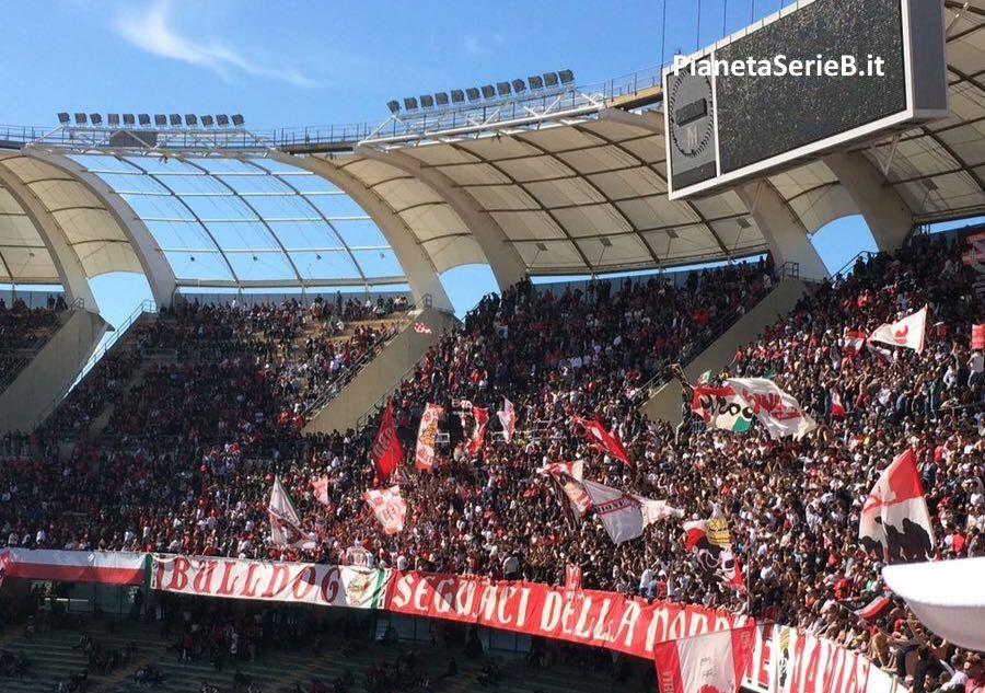 Fotografia della curva del San Nicola di Bari