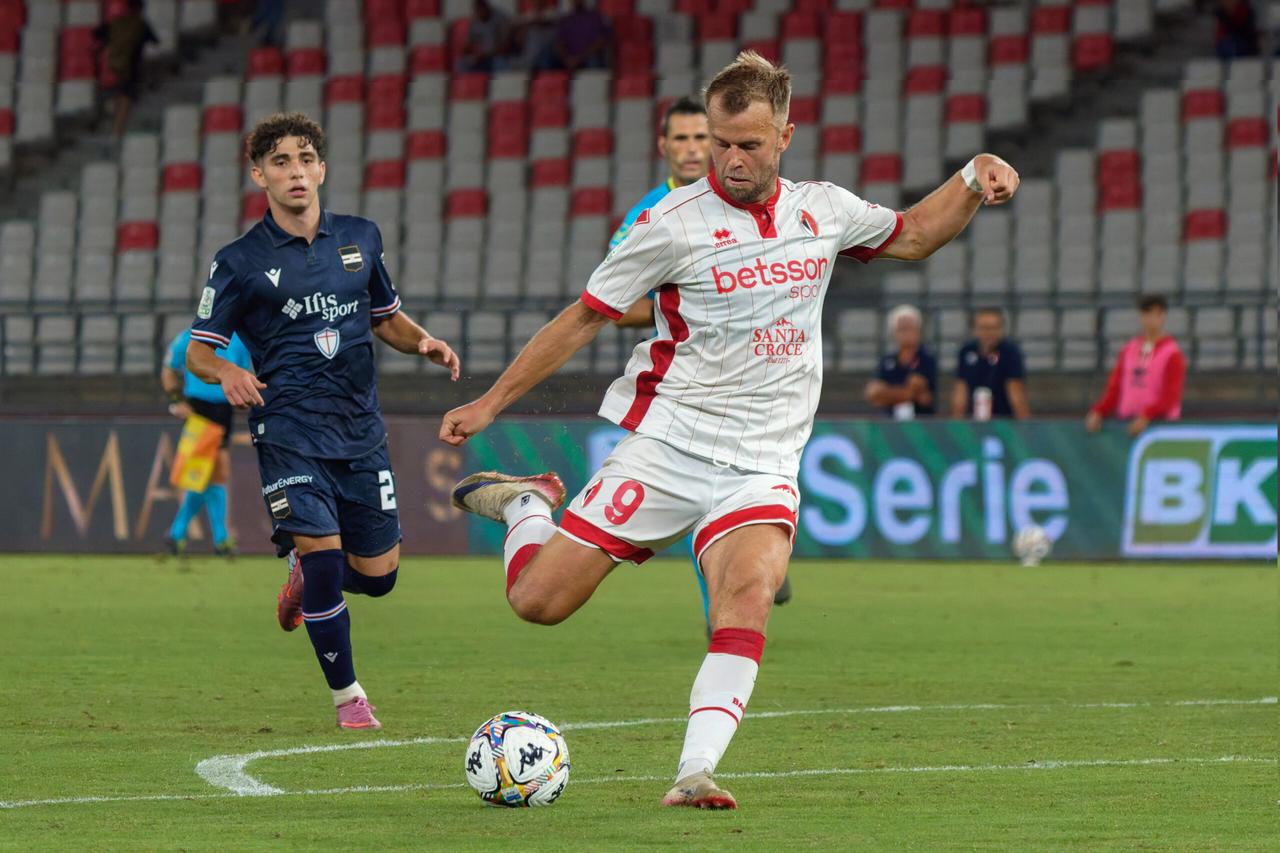 Christian Gytkjaer, attaccante del Bari