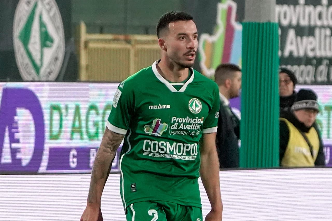 Filippo Missori, esterno dell'Avellino