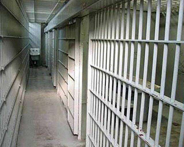 https://slyvi-hosting.slyvi.it/teampages/3554808936193/images/imported/photogallery_new/images/2015/04/carcere-locri-jpg-293662.jpg