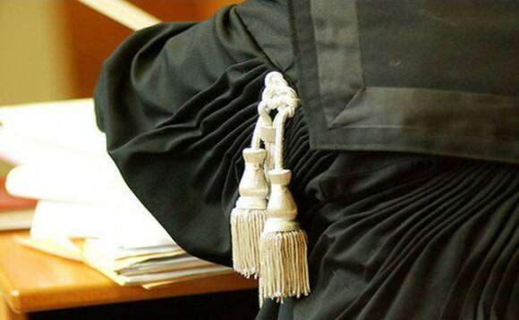 https://slyvi-hosting.slyvi.it/teampages/3554808936193/images/imported/photogallery_new/images/2015/04/tribunale-toga-aula-jpg-241355.jpg