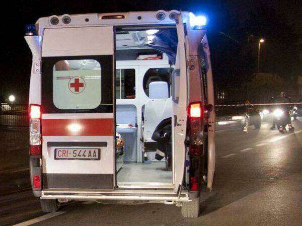https://slyvi-hosting.slyvi.it/teampages/3554808936193/images/imported/photogallery_new/images/2017/04/ambulanza-notte-jpg-316532.jpg
