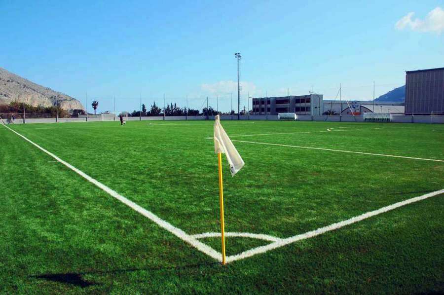 https://slyvi-hosting.slyvi.it/teampages/3554808936193/images/imported/photogallery_new/images/2017/12/campo-di-calcio-jpg-294149.jpg