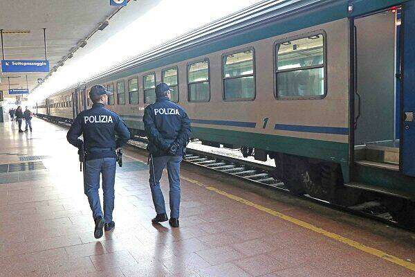 https://slyvi-hosting.slyvi.it/teampages/3554808936193/images/imported/photogallery_new/images/2021/02/controlli-polizia-ferroviaria-polfer-alla-stazione-treni-di--452796.jpg