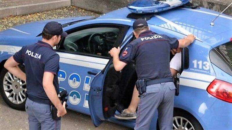 https://slyvi-hosting.slyvi.it/teampages/3554808936193/images/imported/photogallery_new/images/2021/07/polizia-arresto-474255.jpg