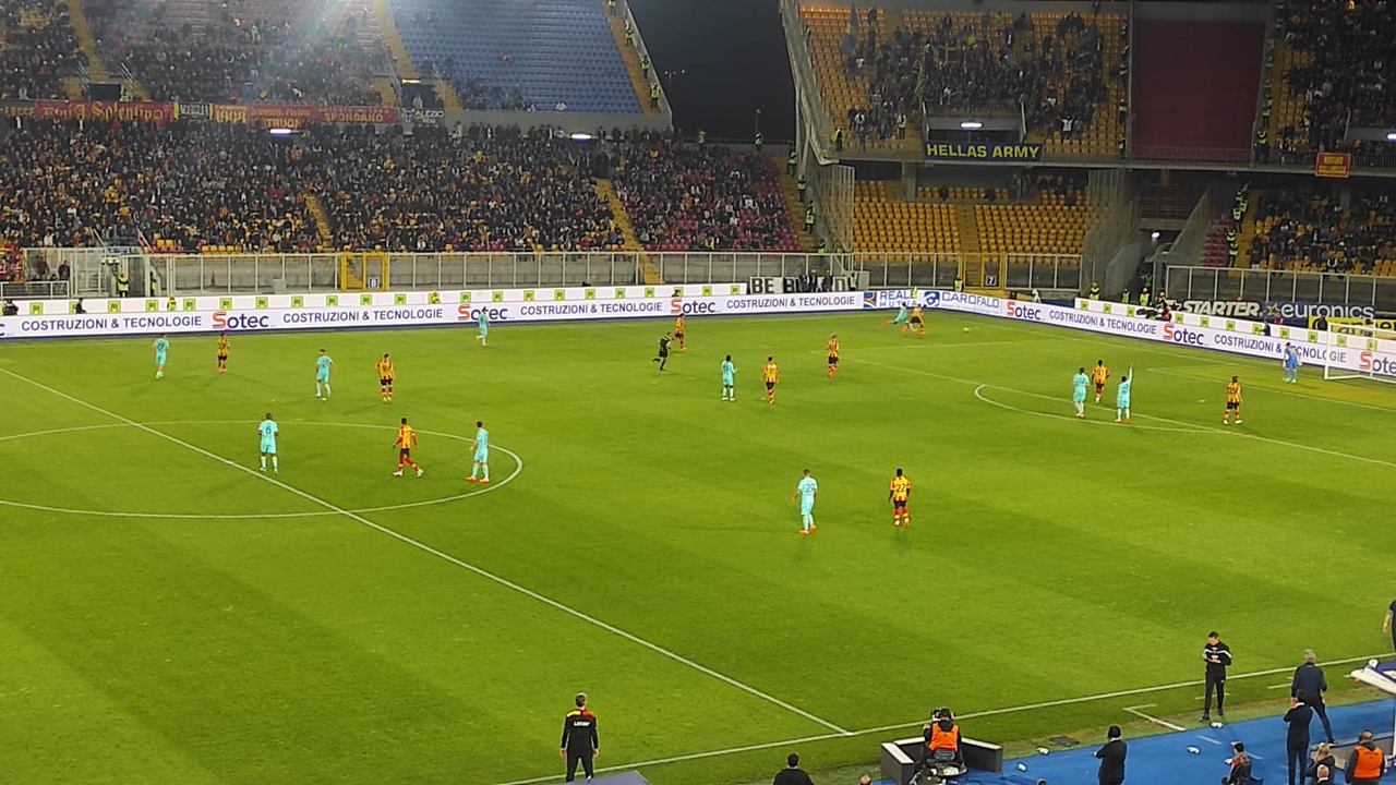 Lecce-Verona, designato l'arbitro Abisso: i precedenti